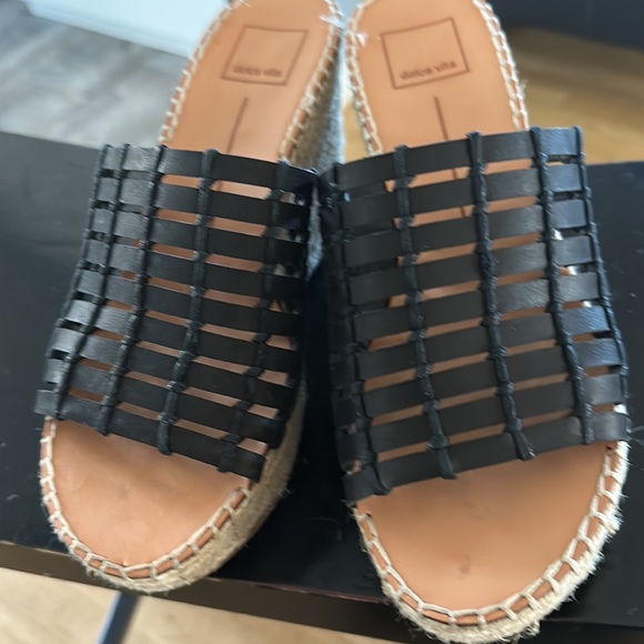 Dolce vida size 9 open slides like new in black and tan. - Picture 5 of 5